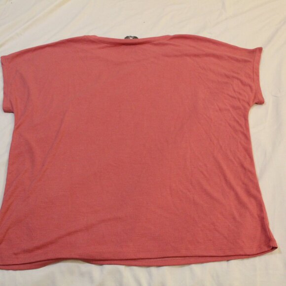 32 Degrees Top Ladies short sleeve Tee Color Pink Size Small - Picture 4 of 5
